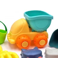  Homokozó készlet játékautóval – 7 részes pasztell homokozó szett