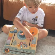 VIGA PolarB Montessori naptár és óra – angol nyelvű oktató játék, amely segít a hónapok, napok és évszakok megismerésében