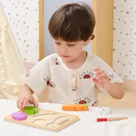 Viga szeletelhető játékételek tálcán -  zöldségek