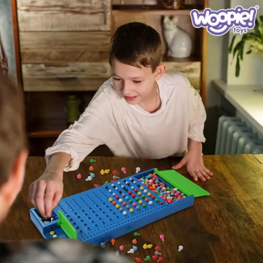 Woopie kódtörő logikai társasjáték