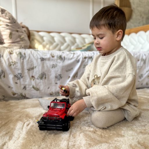 Woopie interaktív terepjáró - élethű hang és fényhatásokkal