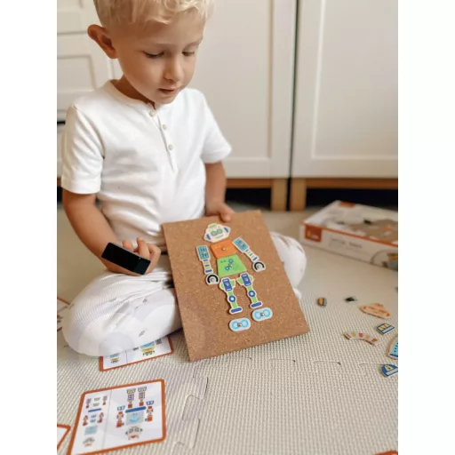 Viga montessori 45 db-os szegecselős játék parafa táblával 