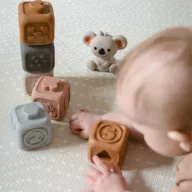 Woopie Baby szilikonos, szenzoros kockakészlet 