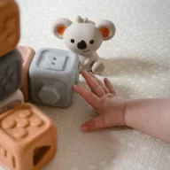 Woopie Baby szilikonos, szenzoros kockakészlet 