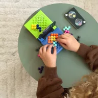   Woopie IQ fej-fej mellett ügyességi mintakirakó társasjáték