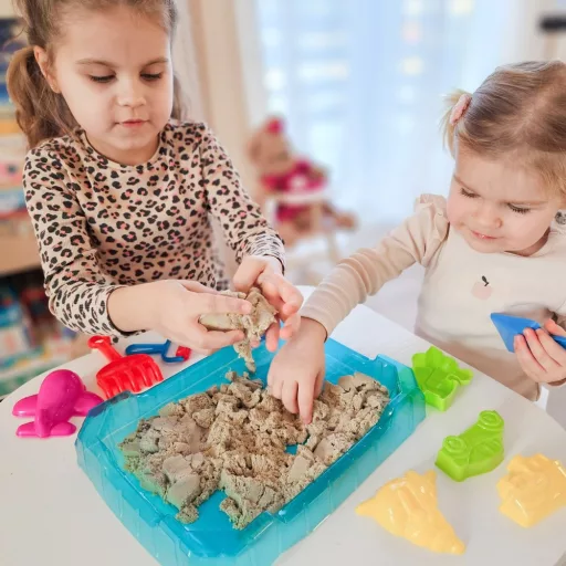 Woopie homokozóasztal formákkal - 0,5 kg-os kinetikus homokkal