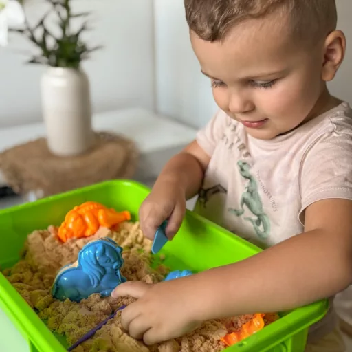 Woopie XXL homokozóasztal formákkal - 1,5 kg kinetikus homokkal