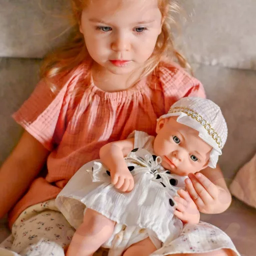Woopie Royal élethű játékbaba - 38 cm