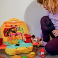 Woopie hordozható játék gyorsétterem bőröndben