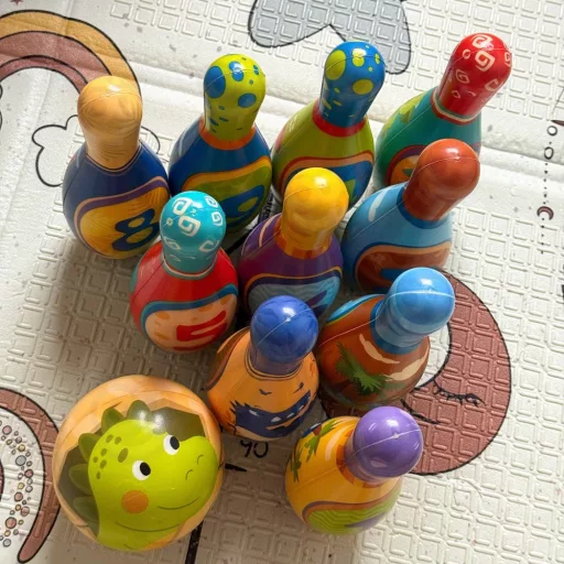 Woopie színes szenzoros bowling készlet gyerekeknek