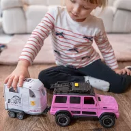 Woopie interaktív terepjáró lószállító utánfutóval