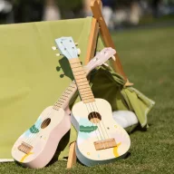 Classic World fa ukulele - hangszer gyerekeknek