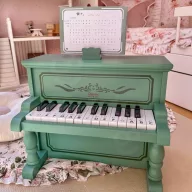 Classic World vintage Piano