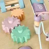 Lantoska montessori manipulációs asztal