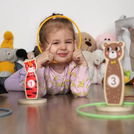 JátékTooky Toy állatos, fa karika dobáló játék