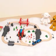   Tooky Toy 70 db-od fa vonatpálya készlet - tűzoltóállomás