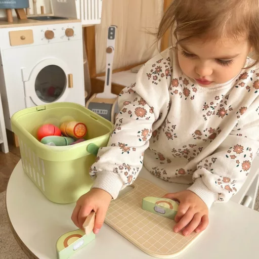 JátékTooky Toy fa szeletelhető ételek– 31 db-os készlet 