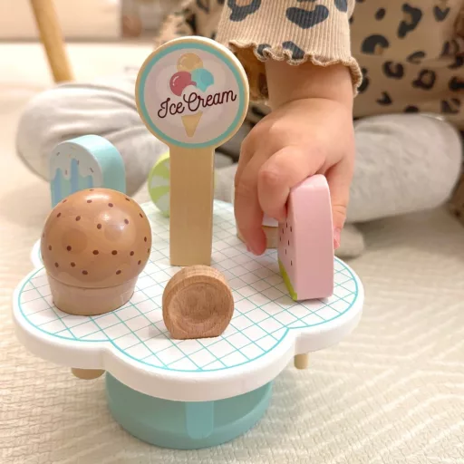 JátékTooky Toy fa mágneses fagyik állványon