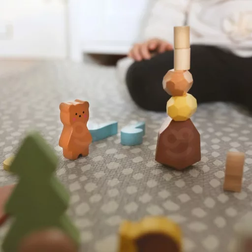 Tooky Toy 40 db-os fa erdei építőkészlet - tárolódobozzal és krétatáblával