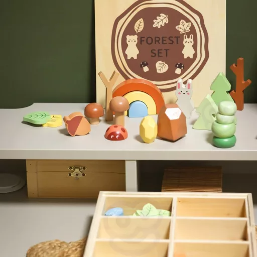 Tooky Toy 40 db-os fa erdei építőkészlet - tárolódobozzal és krétatáblával