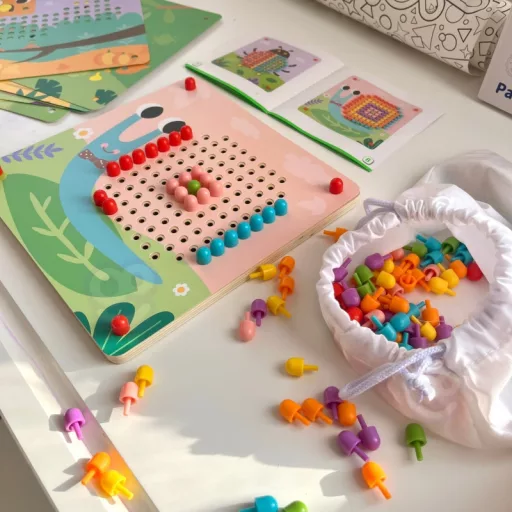Tooky Toy tűzős puzzle készlet