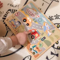 Tooky Toy  interaktív fa puzzle - járműhangokkal