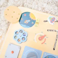 Tooky Toy XL űrhajós manipulációs tábla 