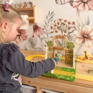 Tooky Toy hordozható állatkert járművekkel 